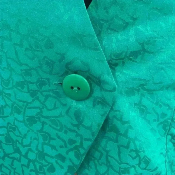 Gorgeous vintage button front blouse - Picture 9 of 9